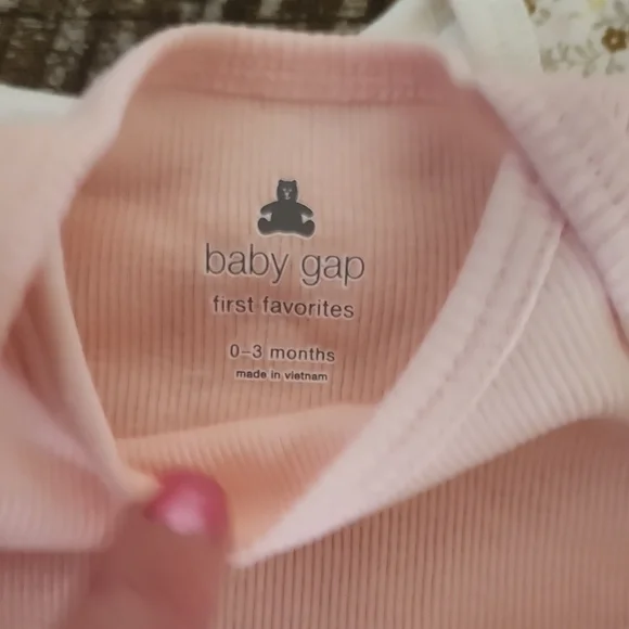 GAP Pink and White Matching Set Bodysuit Long Sleeves - Picture 10 of 16